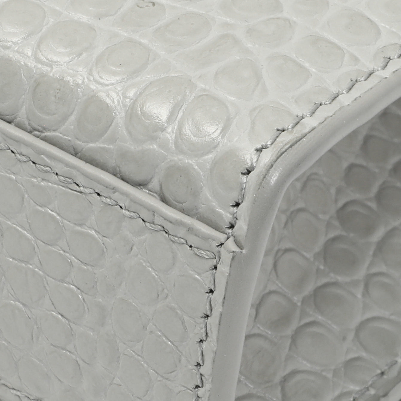 Exclusive Saint Laurent Crocodile Embossed Calfskin Medium Monogram Kate Tassel Satchel — Alternate View 8