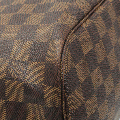 Exclusive Louis Vuitton Damier Ebene Neverfull MM — Lifestyle View