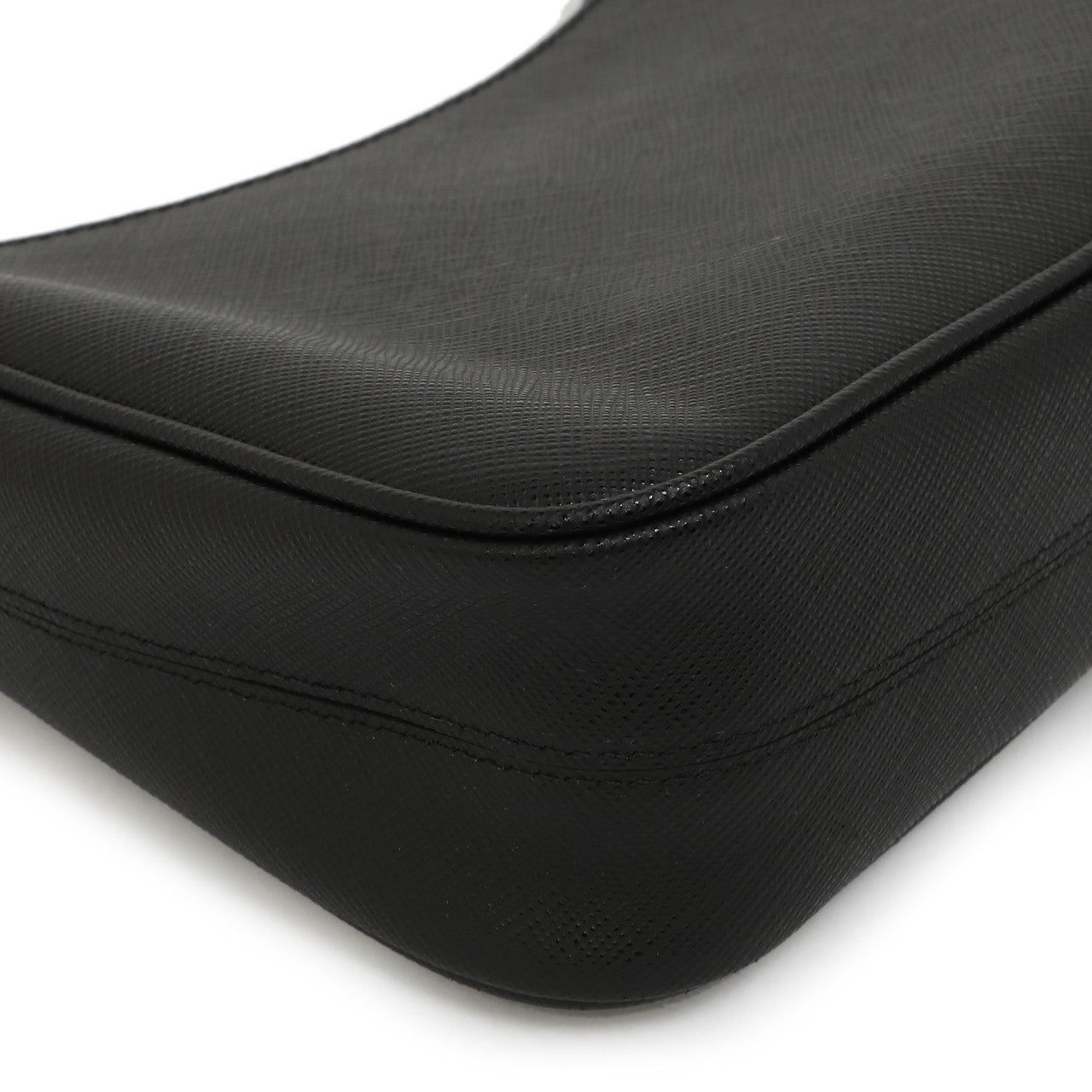 Exclusive Prada Black Saffiano Re-Edition 2005 Shoulder Bag — Alternate View 8