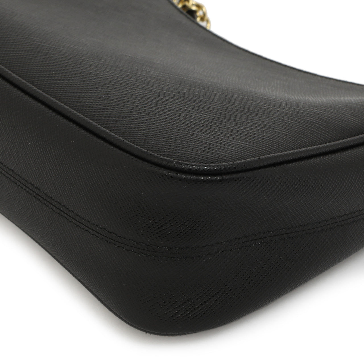 Exclusive Prada Black Saffiano Re-Edition 2005 Shoulder Bag — Alternate View 9