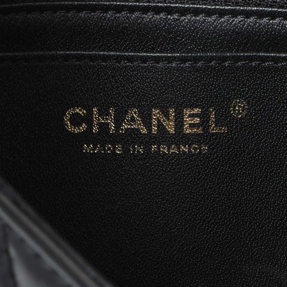 Exclusive Chanel Black Quilted Aged Calfskin 2.55 Reissue Flap 224 — Detail View