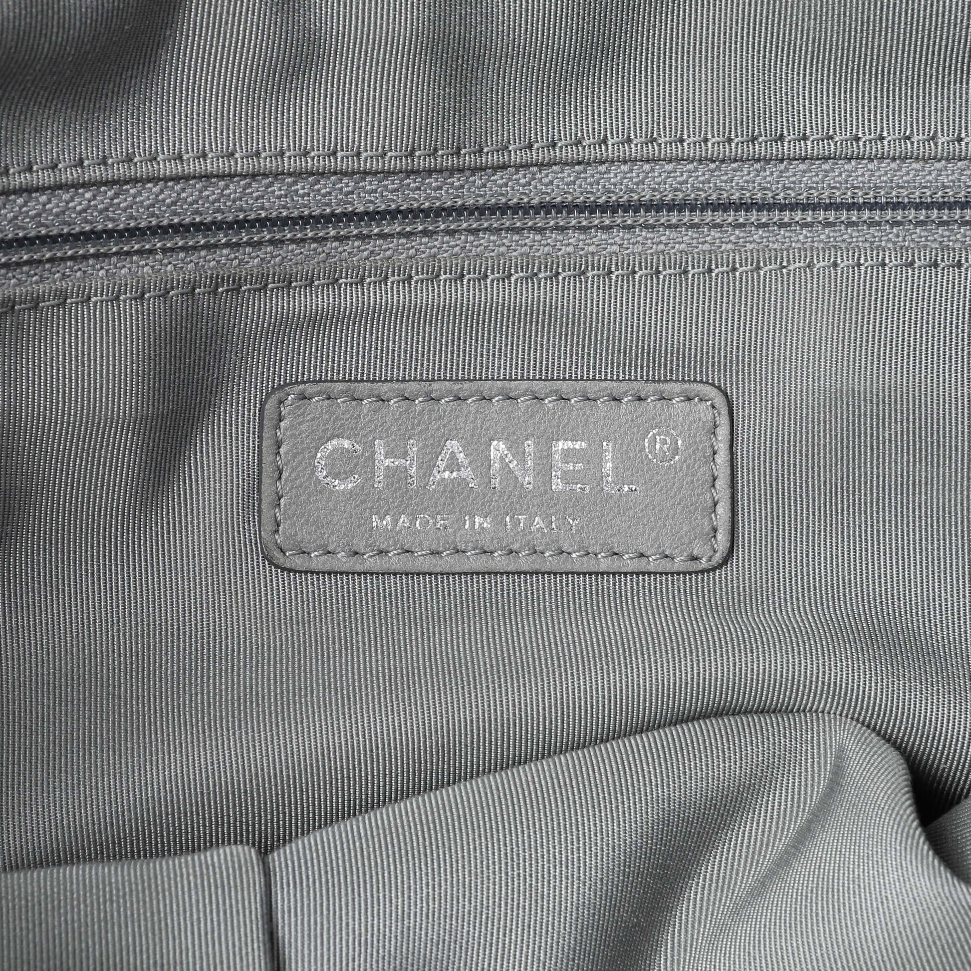 Exclusive Chanel Black Calfskin Ultra Stitch Tote — Detail View