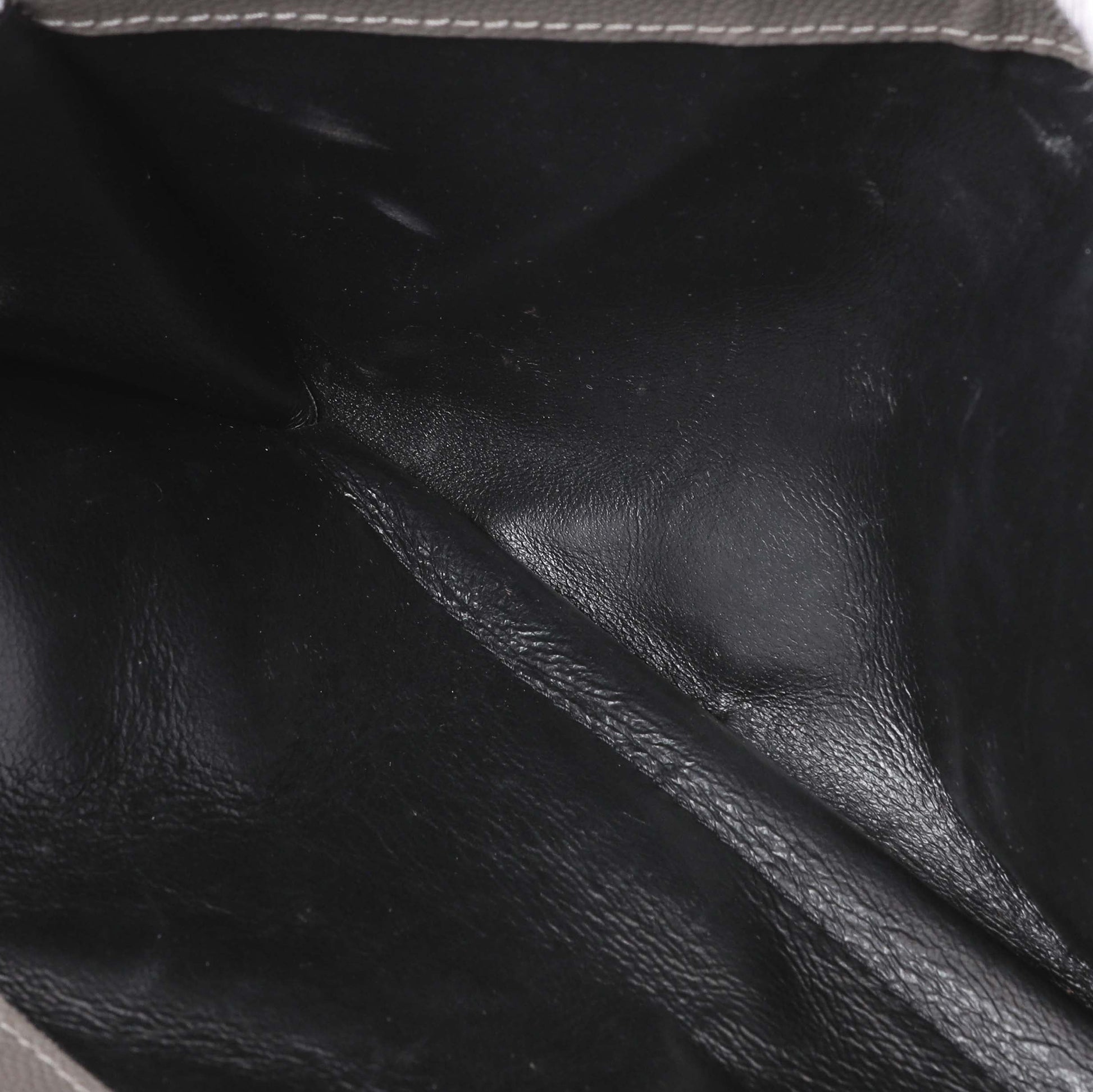 Exclusive Saint Laurent Grey Grain De Poudre Matelasse Chevron Monogram Chain Wallet — Alternate View 12