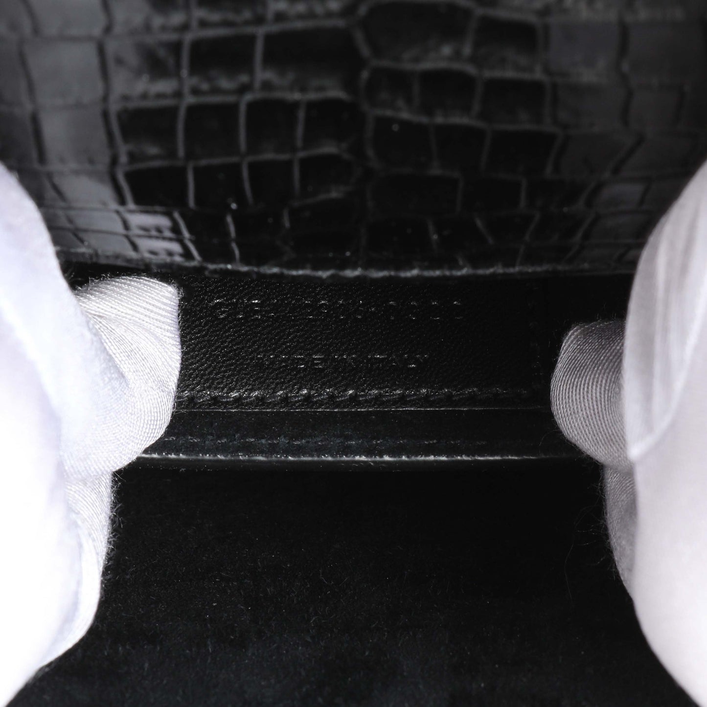 Exclusive Saint Laurent Black Crocodile Embossed Calfskin Medium Monogram Sunset — Alternate View 11