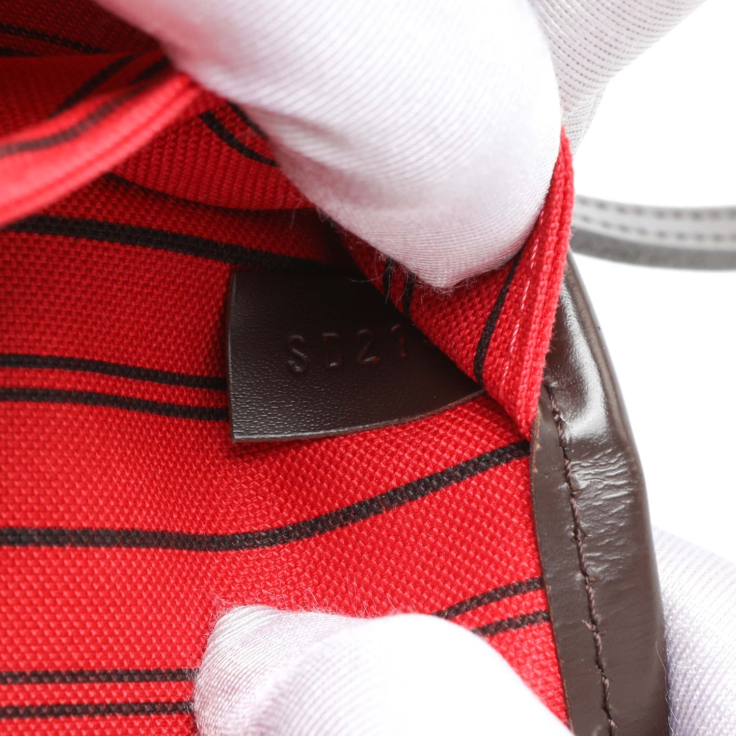 Exclusive Louis Vuitton Damier Ebene Neverfull MM — Alternate View 10