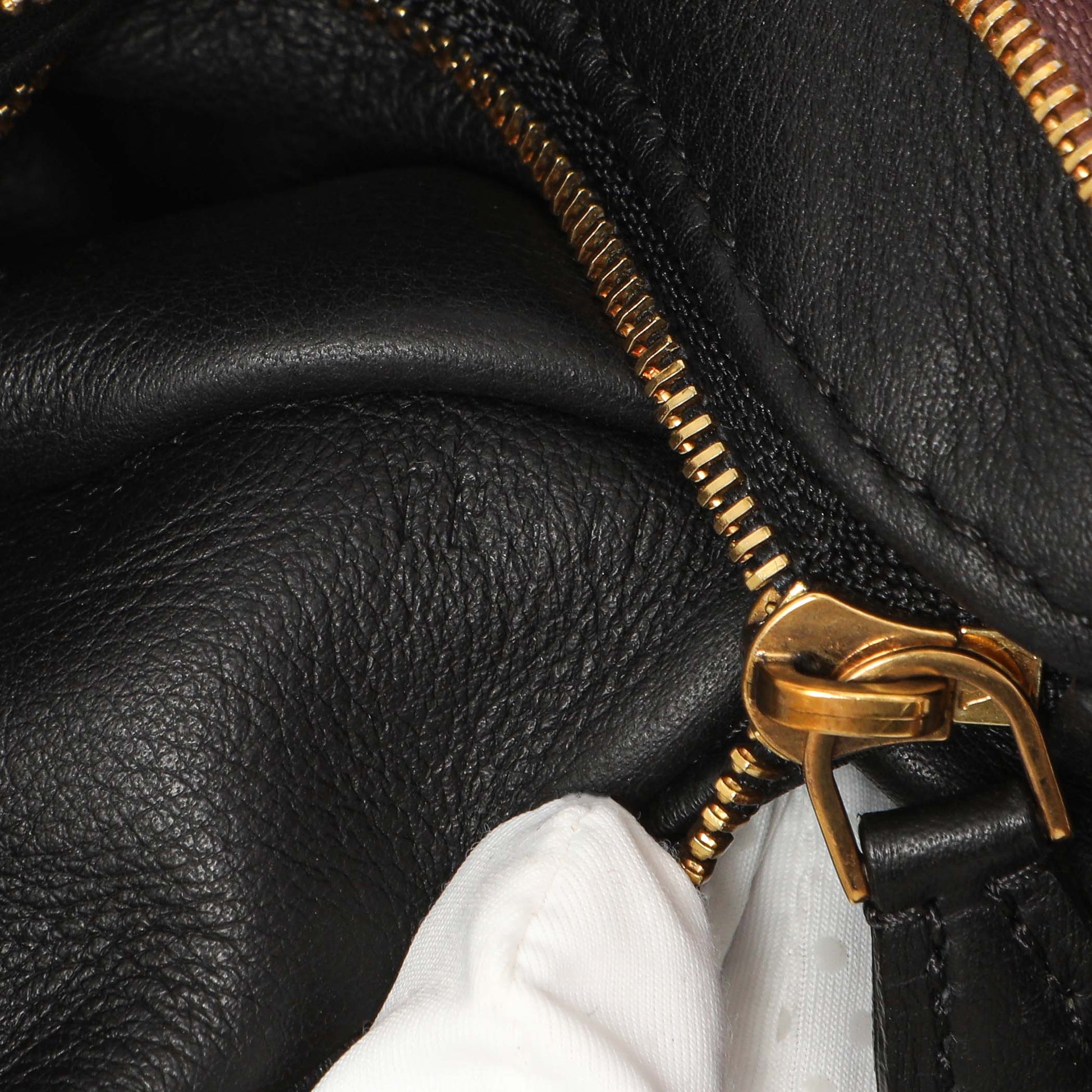 Exclusive Louis Vuitton Rose Cuir Boudoir Pochette Accessoires MM — Alternate View 10