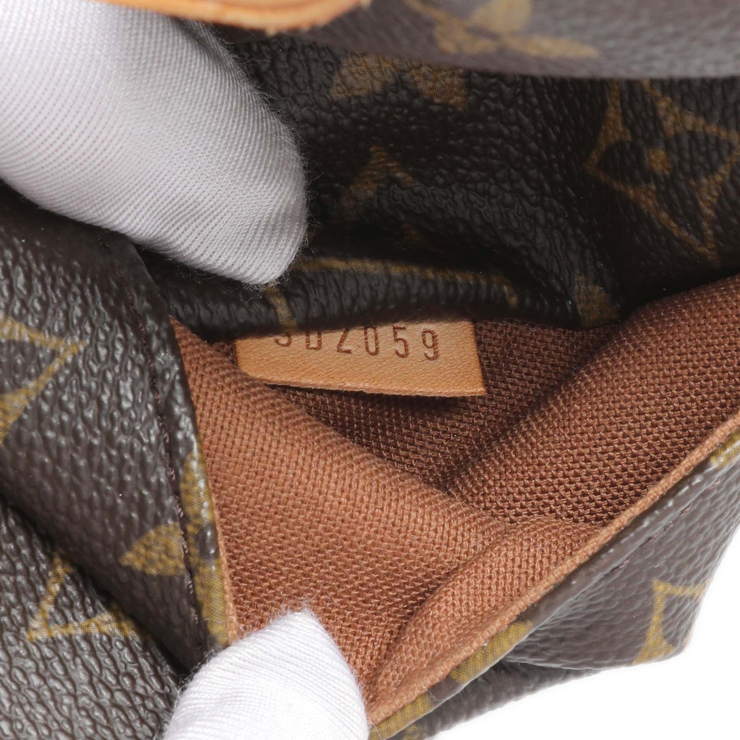 Exclusive Louis Vuitton Monogram Totally PM — Alternate View 10