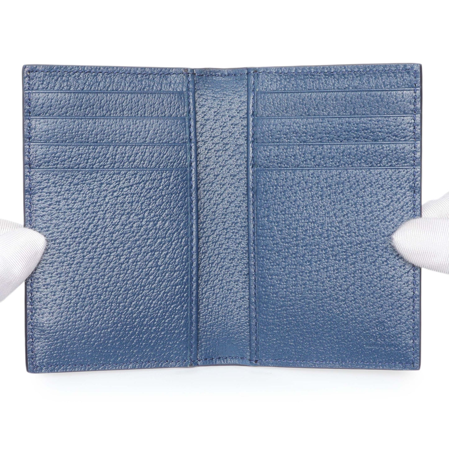 Exclusive Gucci Interior GG Supreme Canvas Long Card Case — Lifestyle View