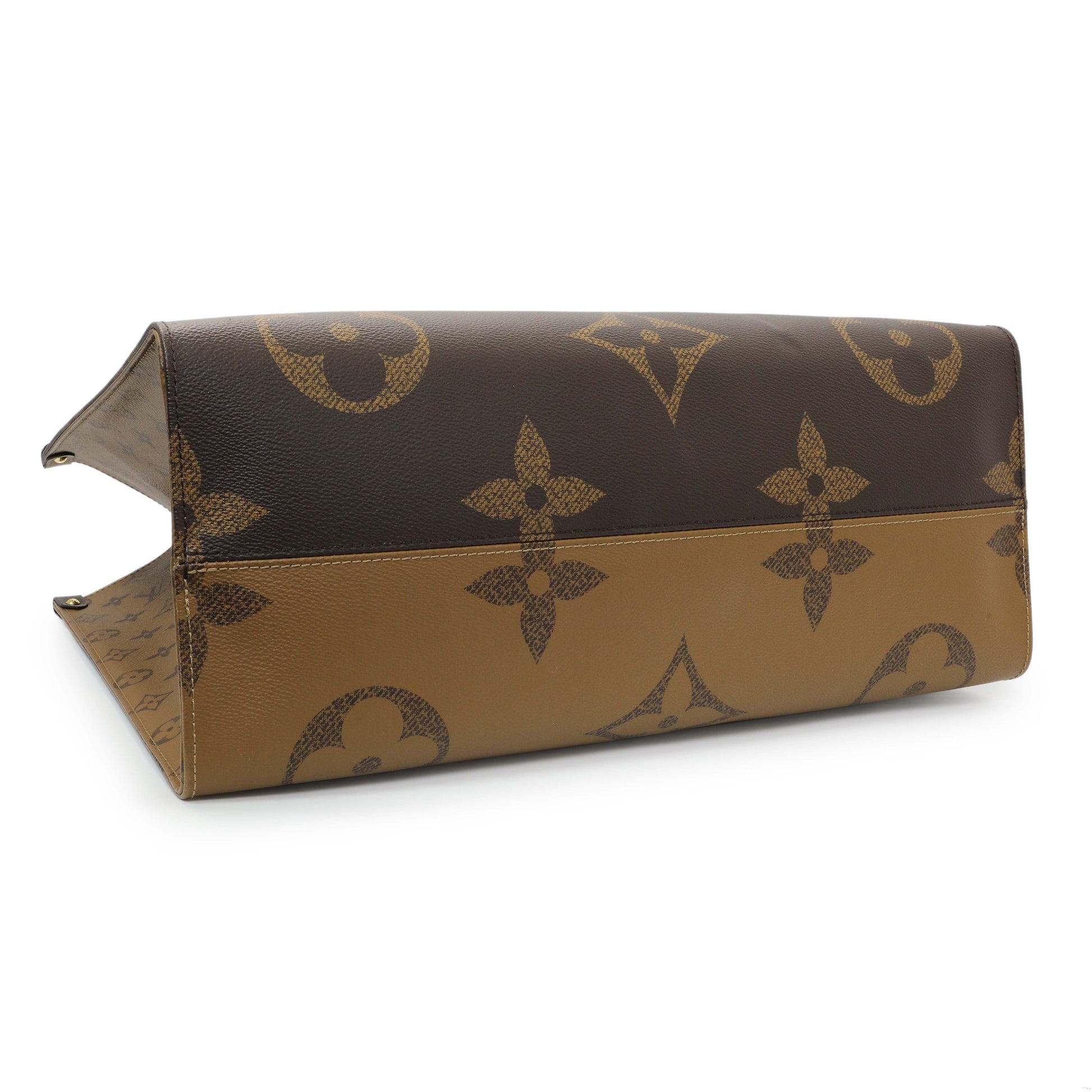 Exclusive Louis Vuitton Reverse Monogram Giant Onthego GM — Back View