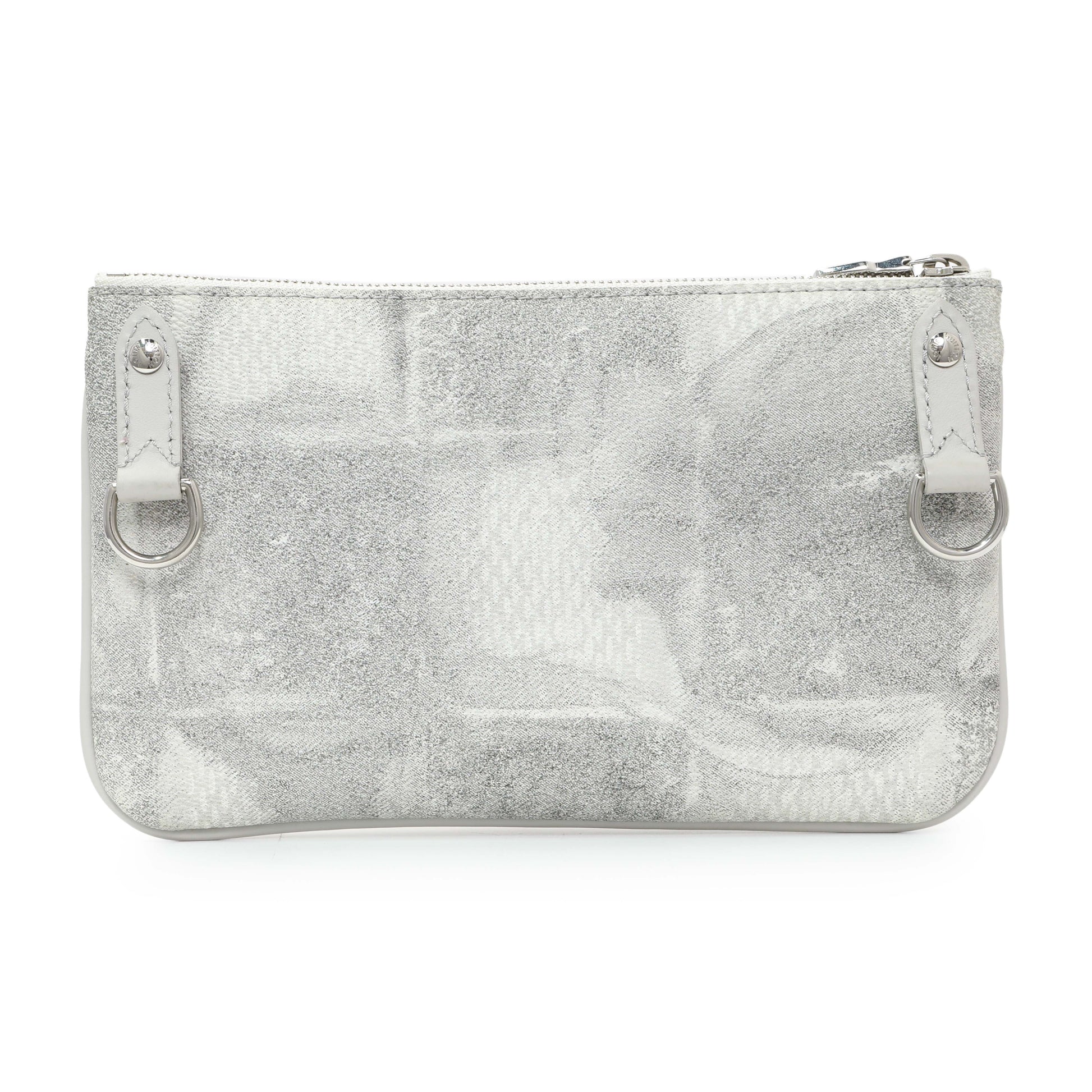 Exclusive Louis Vuitton Stone Grey Damier Salt Trio Messenger — Lifestyle View