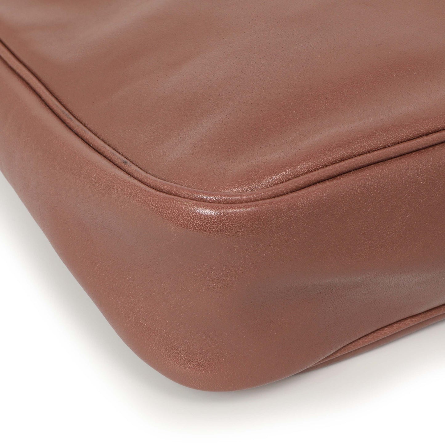Exclusive Louis Vuitton Rose Cuir Boudoir Pochette Accessoires MM — Top View