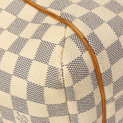 Exclusive Louis Vuitton Damier Azur Totally PM — Lifestyle View