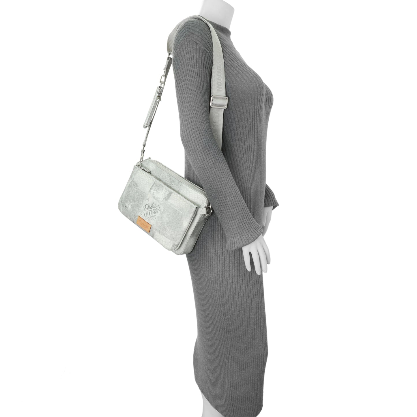 Exclusive Louis Vuitton Stone Grey Damier Salt Trio Messenger — Alternate View 11
