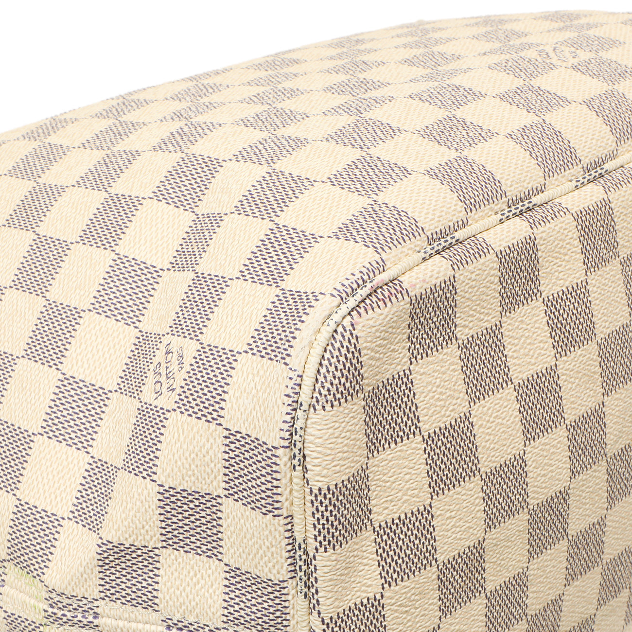 Exclusive Louis Vuitton Damier Azur Neverfull MM — Top View