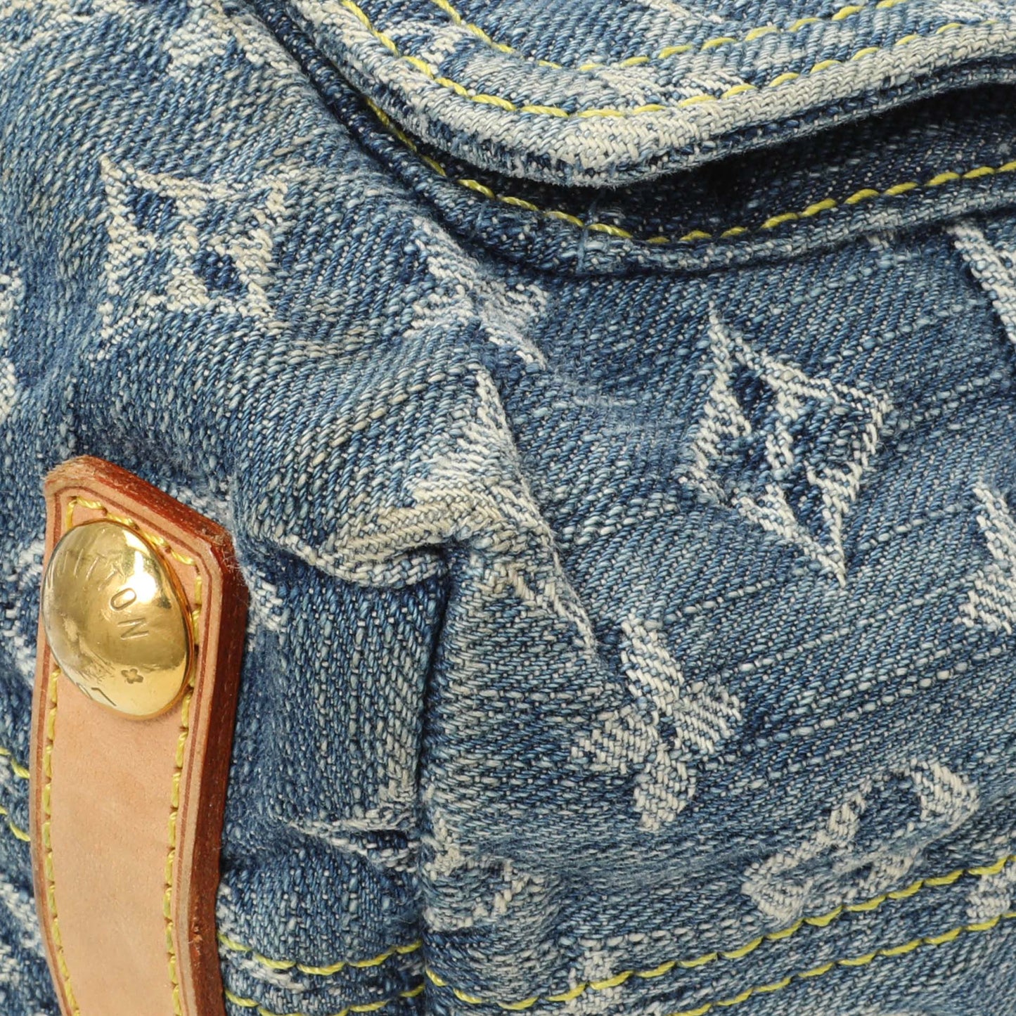 Exclusive Louis Vuitton Blue Monogram Denim Baggy PM — Detail View