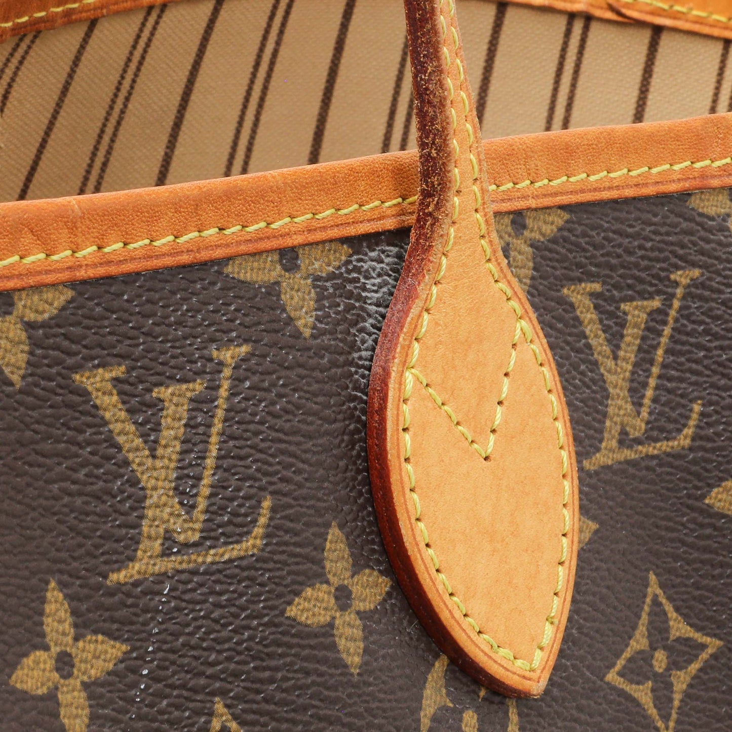 Exclusive Louis Vuitton Monogram Neo Neverfull MM — Alternate View 12