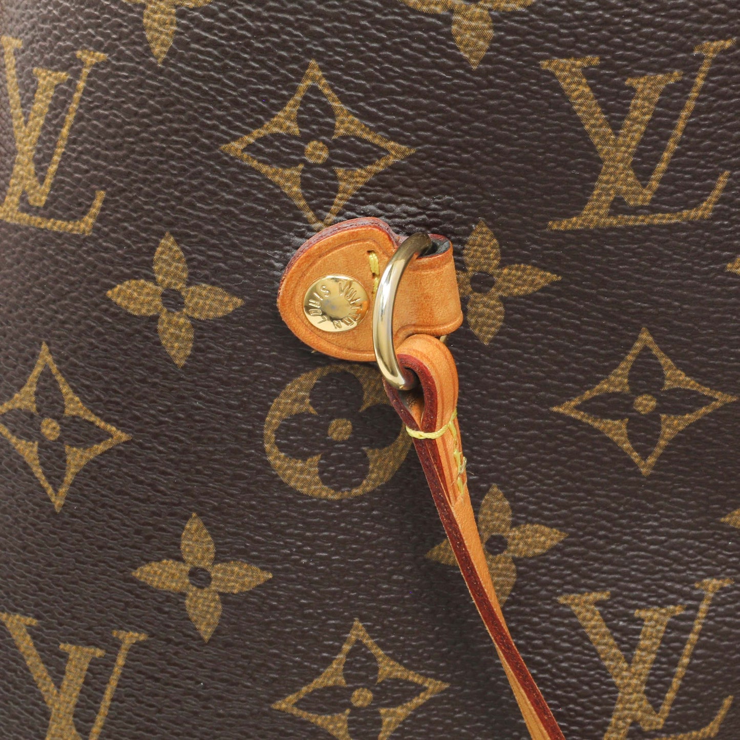 Exclusive Louis Vuitton Monogram Neo Neverfull MM — Alternate View 13