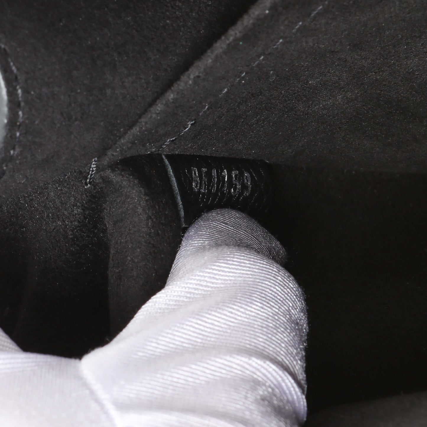 Exclusive Louis Vuitton Black Soft Calfskin Mylockme Chain Bag — Alternate View 10