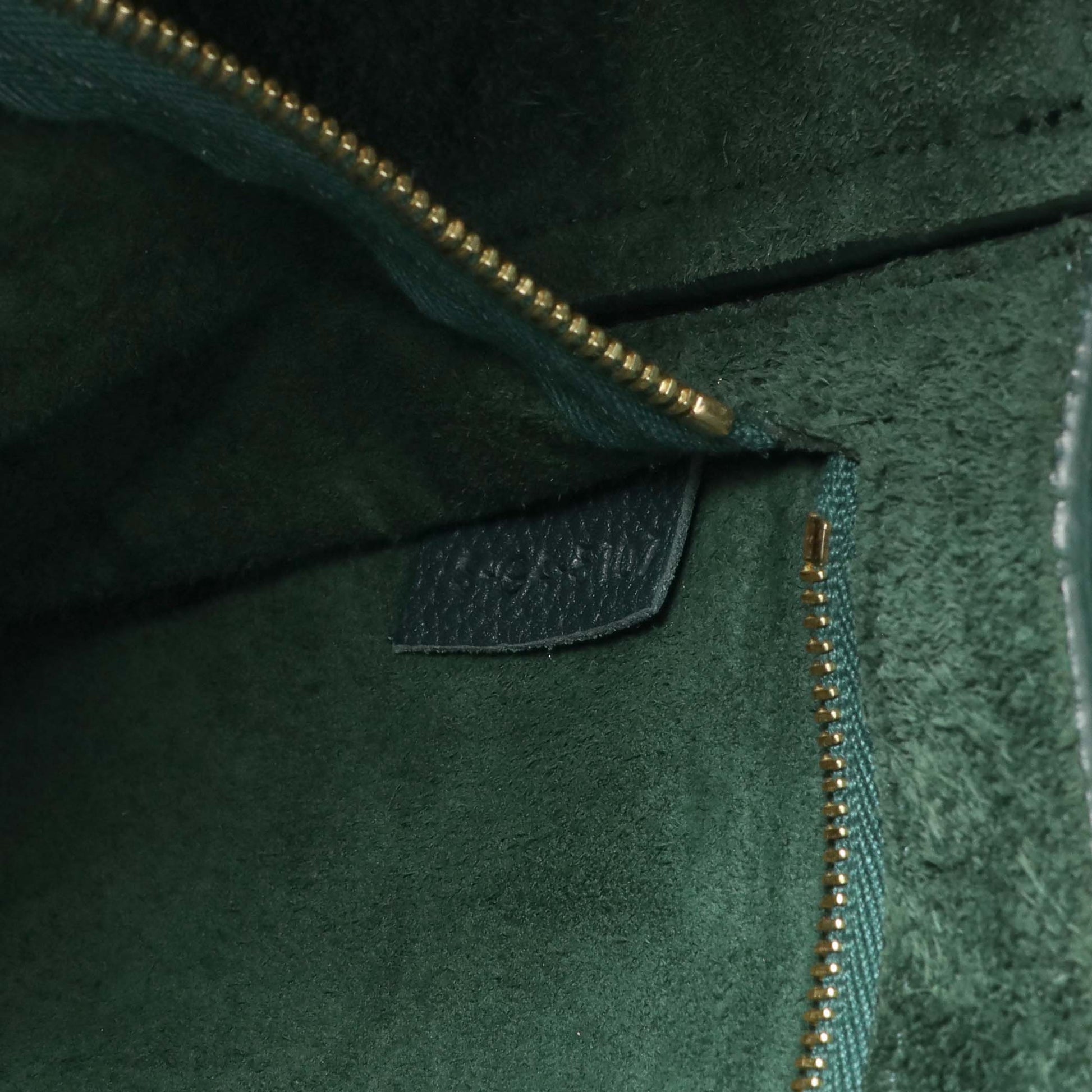 Exclusive Celine Amazone Soft Grained Calfskin Sangle Bucket Bag — Alternate View 10