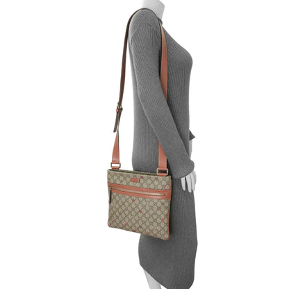 Exclusive Gucci GG Supreme Stars Flat Messenger — Alternate View 14