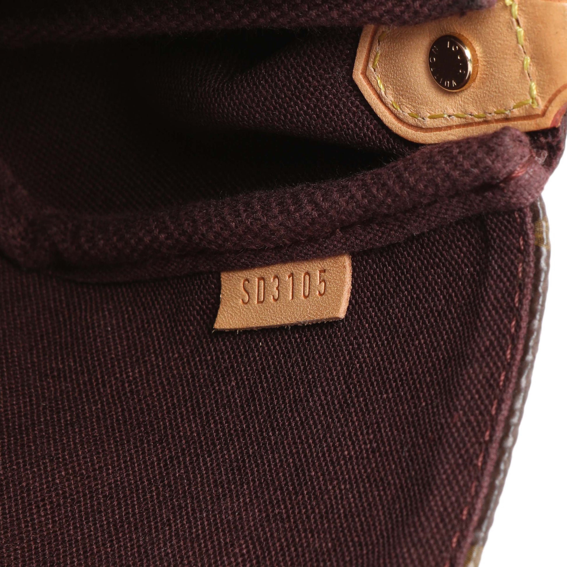 Exclusive Louis Vuitton Monogram Favorite PM — Lifestyle View