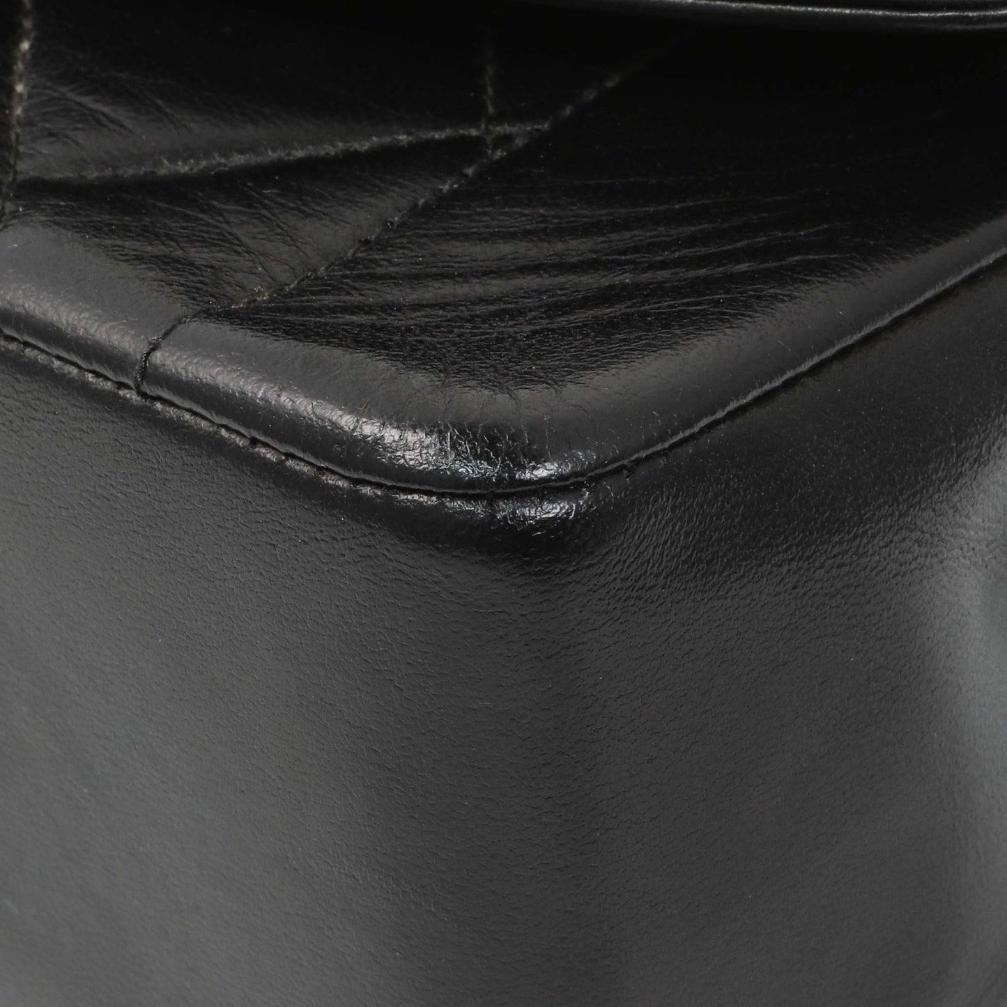 Exclusive Chanel Vintage Black Quilted Lambskin Small Diana Flap — Detail View