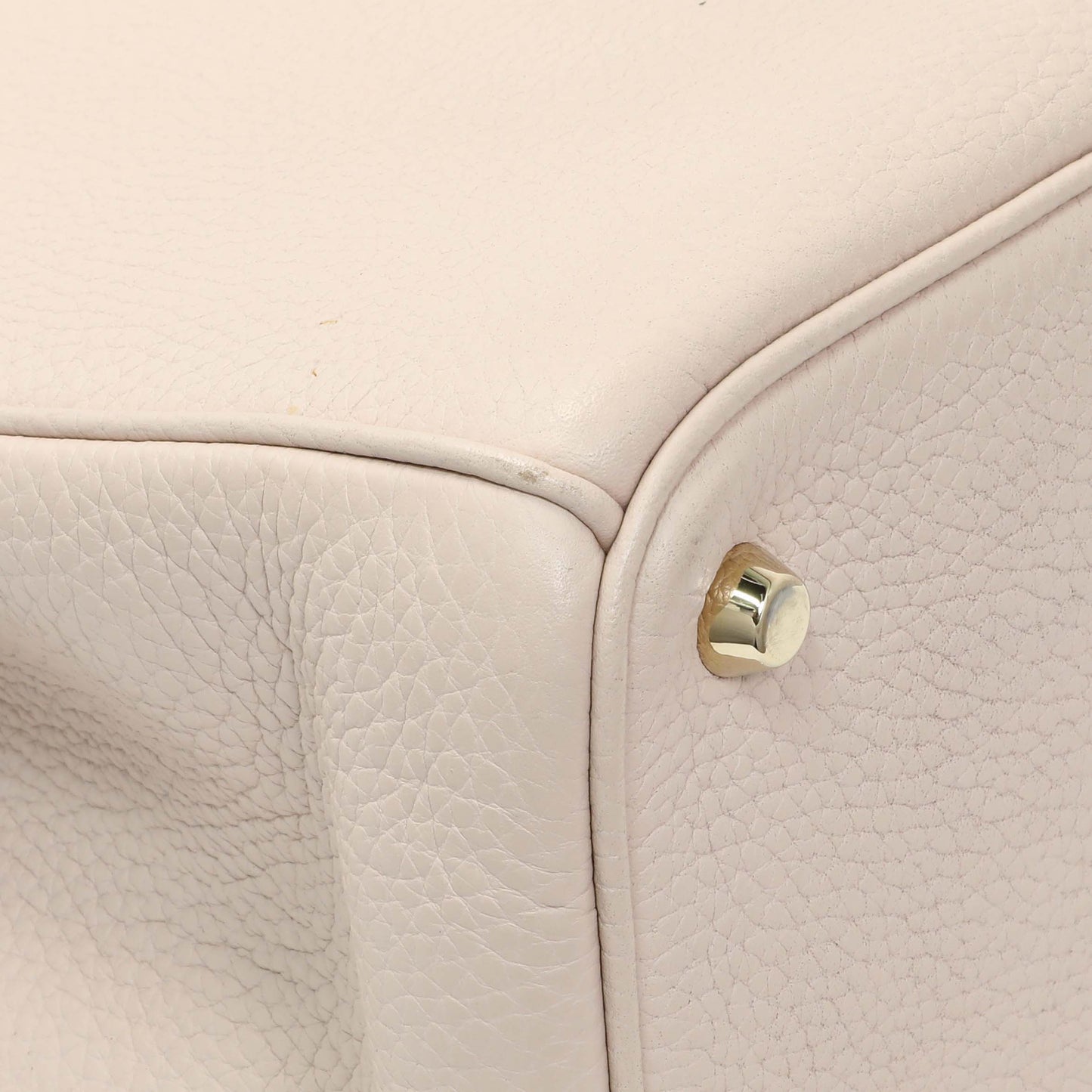 Exclusive Christian Dior Rose Poudre Bullcalf Medium Diorissimo — Lifestyle View