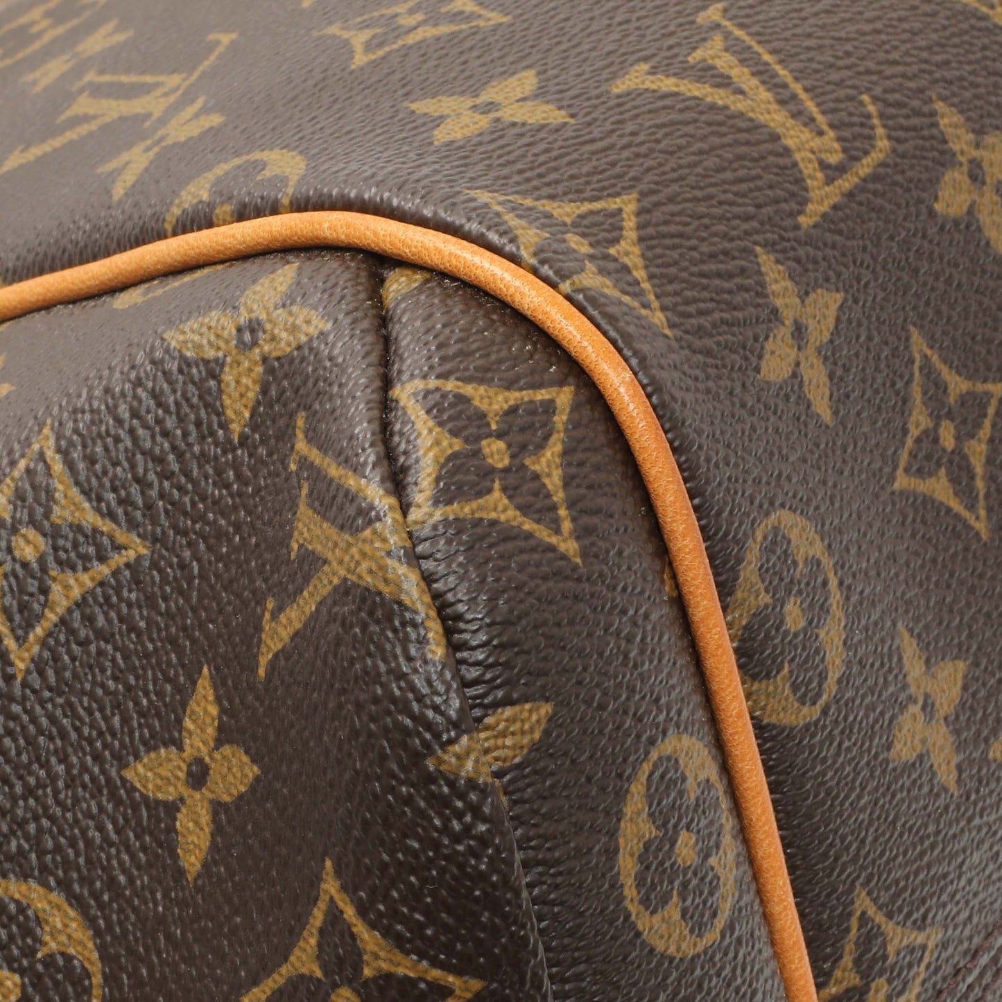 Exclusive Louis Vuitton Monogram Totally MM — Top View