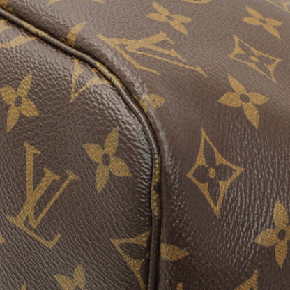 Exclusive Louis Vuitton Monogram Neverfull MM — Detail View