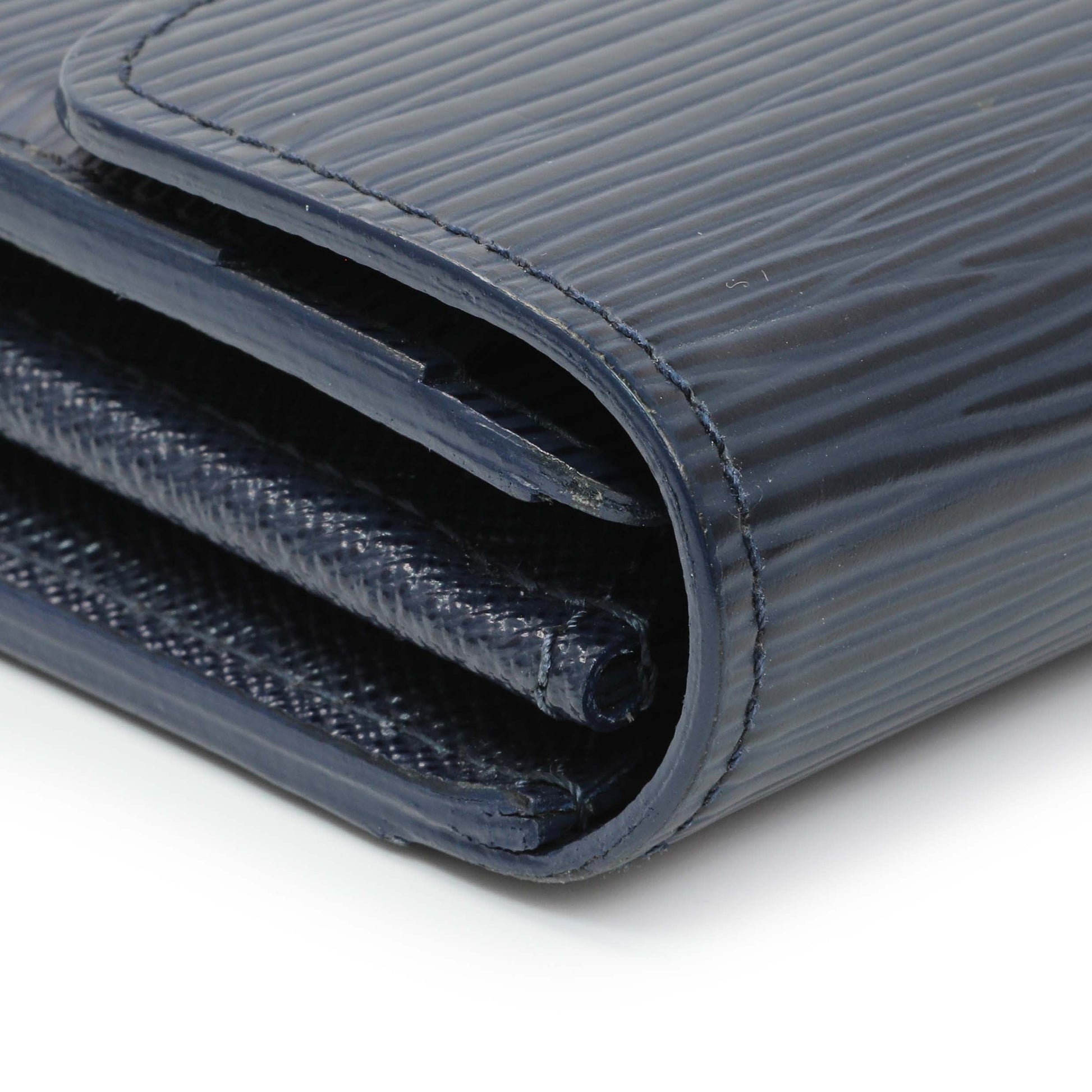 Exclusive Louis Vuitton Blue Epi Sarah Wallet — Lifestyle View