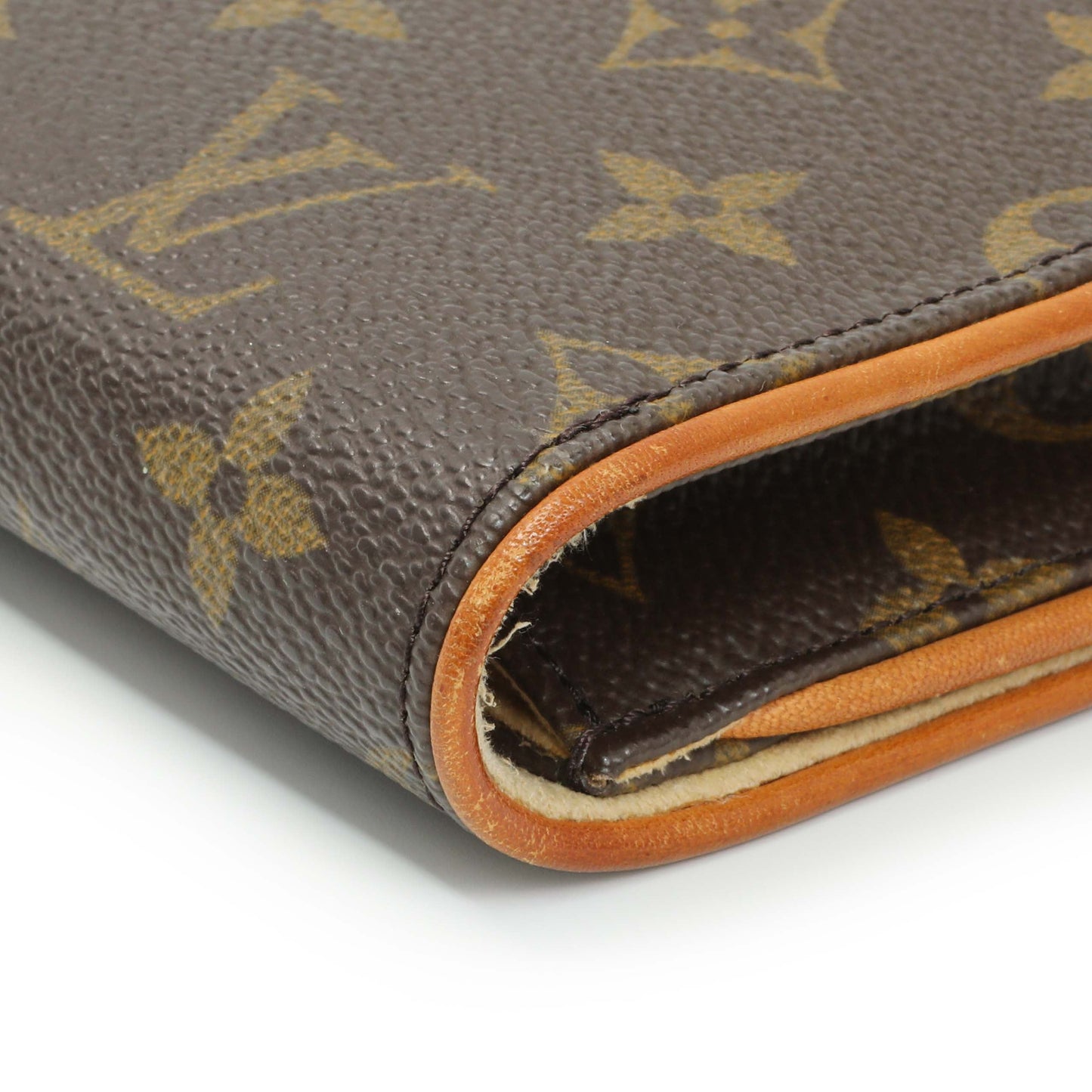 Exclusive Louis Vuitton Monogram Pochette Twin GM — Alternate View 9