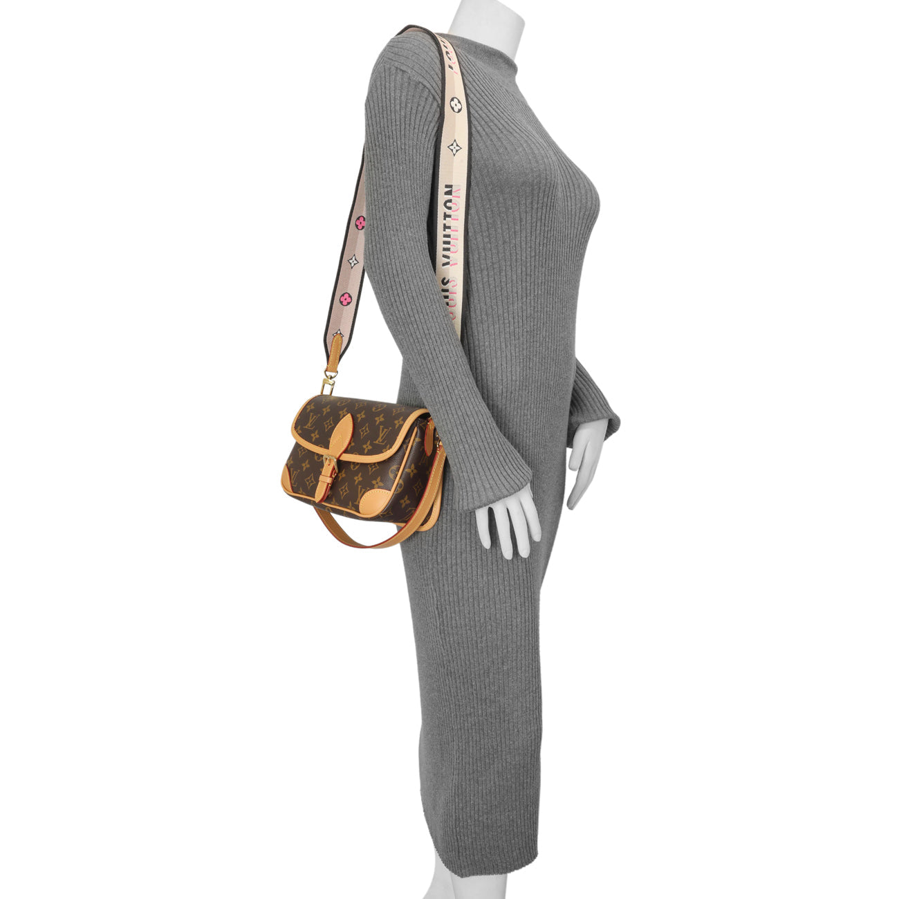 Exclusive Louis Vuitton Monogram Diane — Lifestyle View