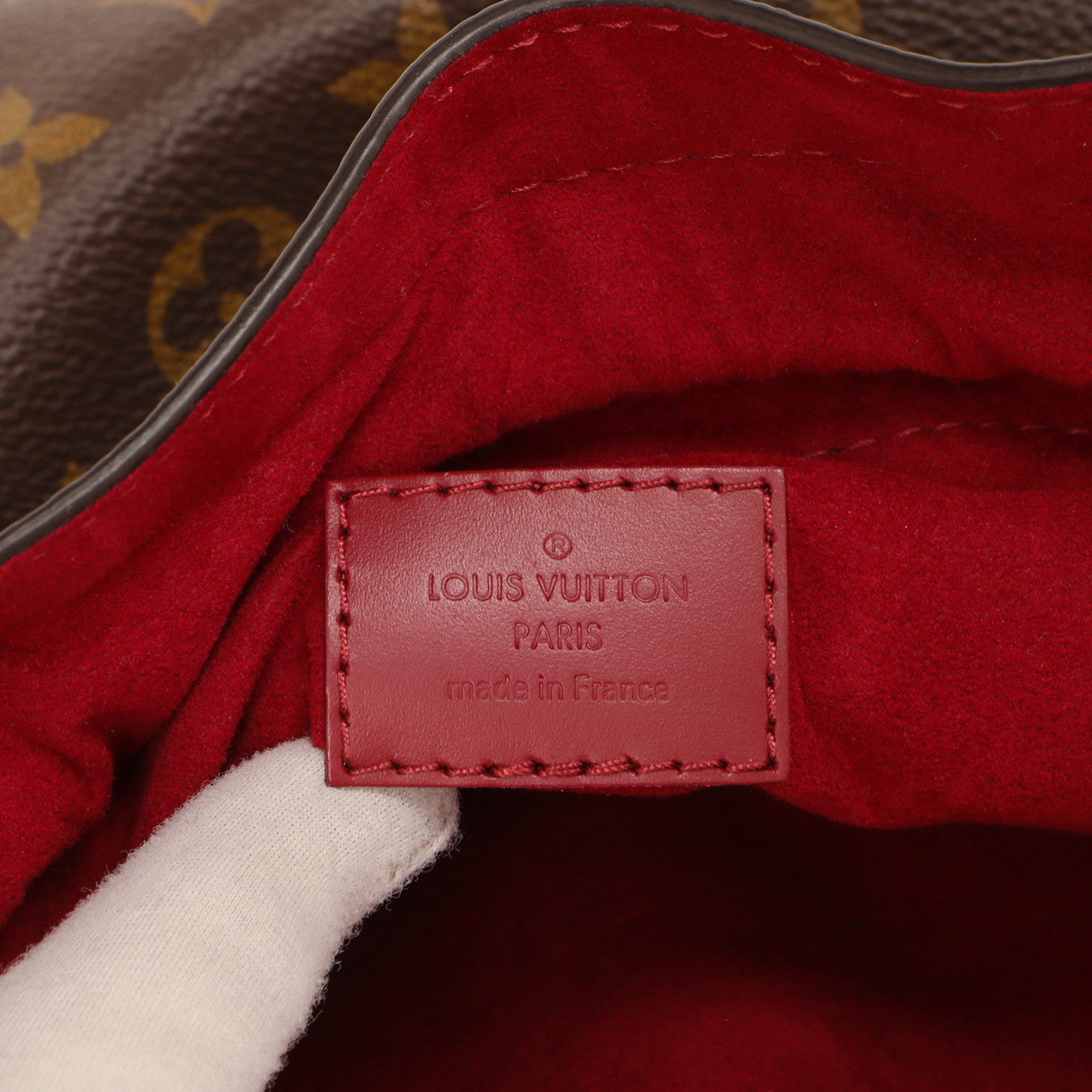 Exclusive Louis Vuitton Monogram Fuchsia Noe Pouch — Detail View