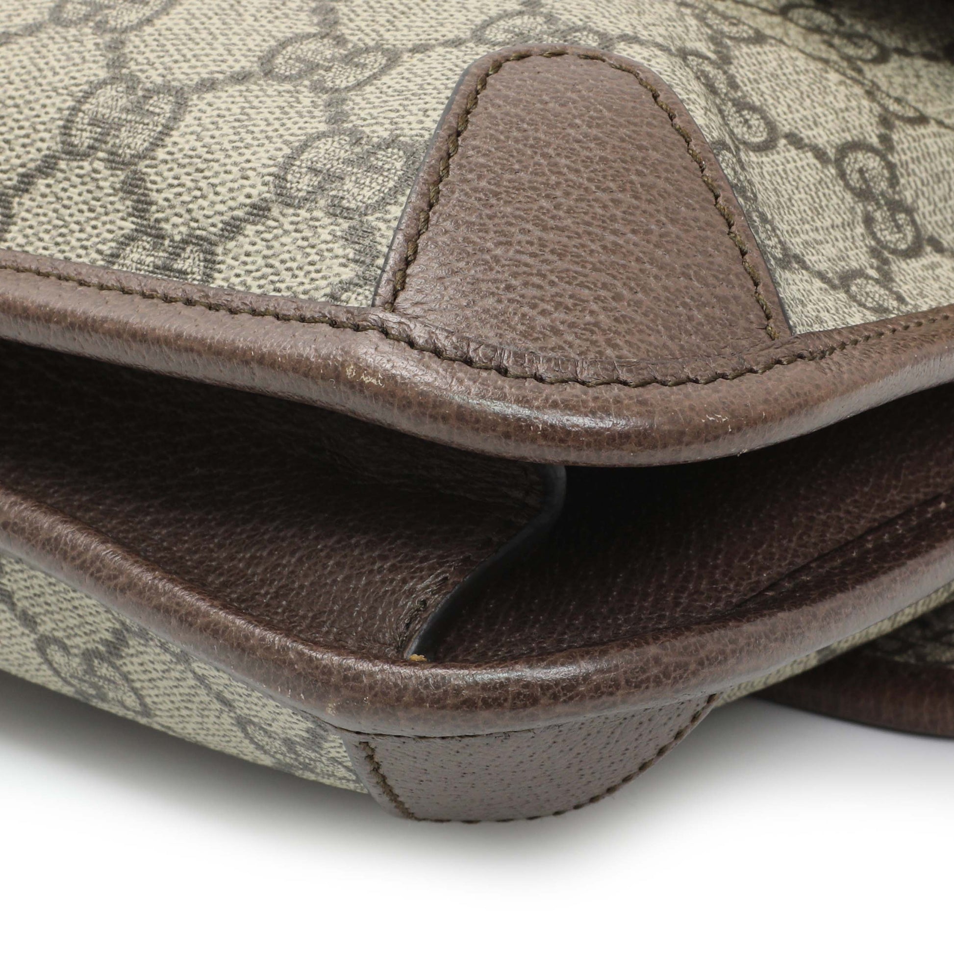 Exclusive Gucci GG Supreme Monogram Web Neo Vintage Messenger Bag — Detail View