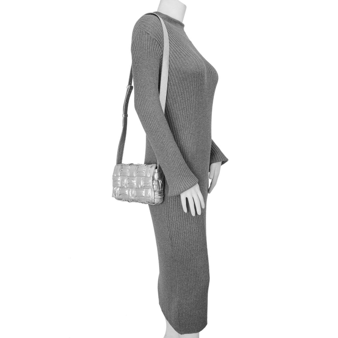 Exclusive Bottega Veneta Metallic Silver Calfskin Intreccio Plisse Small Cassette Crossbody Bag — Alternate View 10