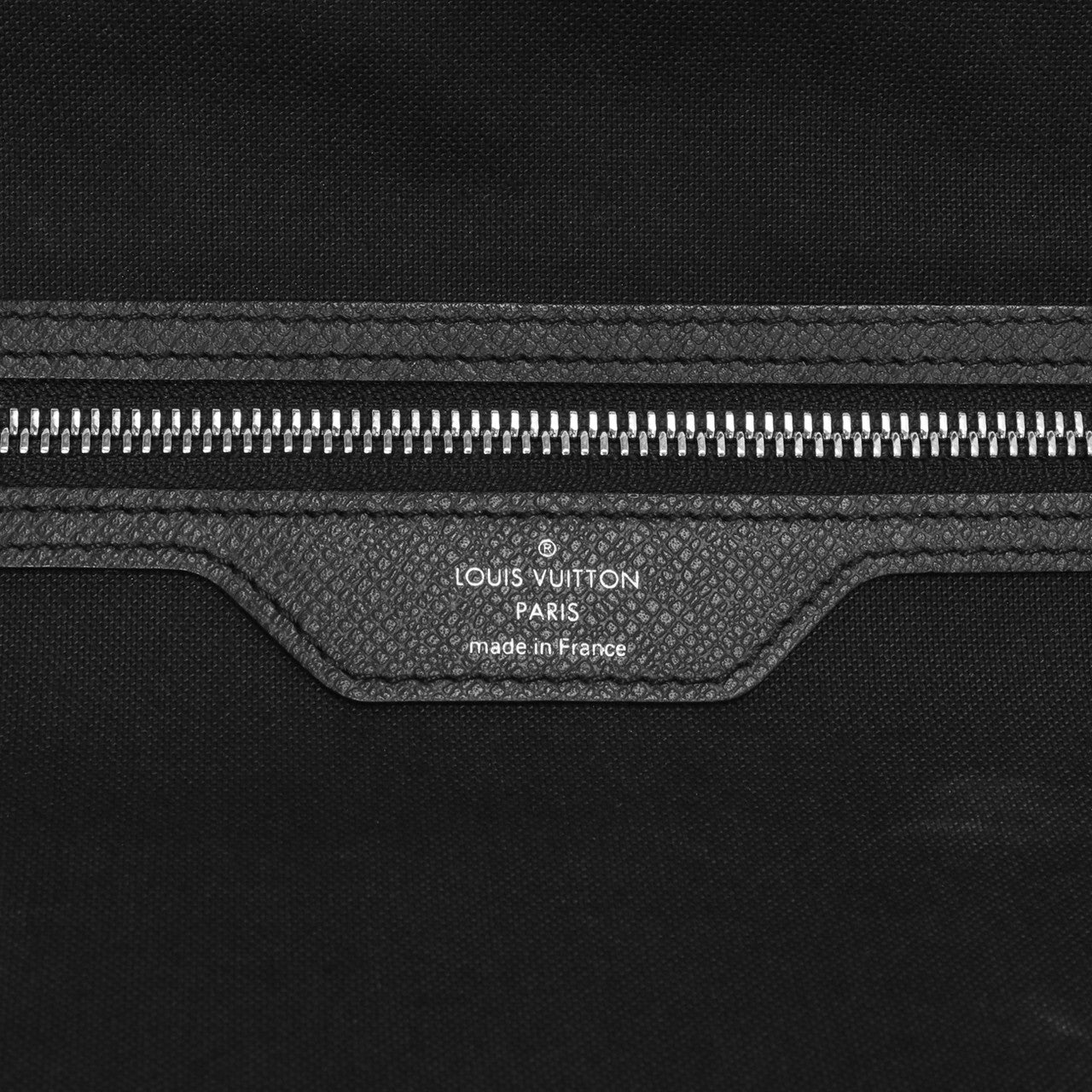 Exclusive Louis Vuitton Ardoise Taiga Roman MM — Alternate View 9