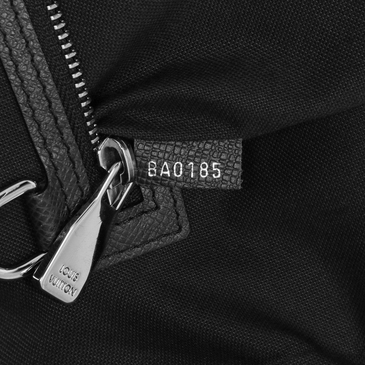 Exclusive Louis Vuitton Ardoise Taiga Roman MM — Alternate View 10