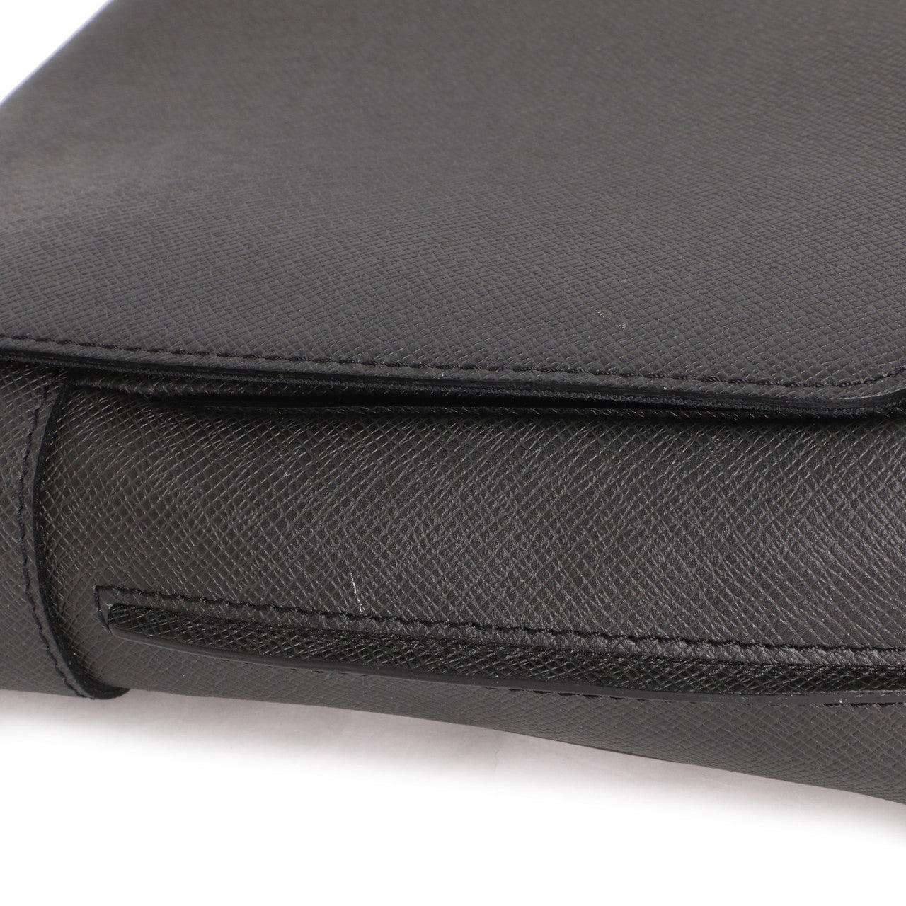 Exclusive Louis Vuitton Ardoise Taiga Roman MM — Alternate View 16