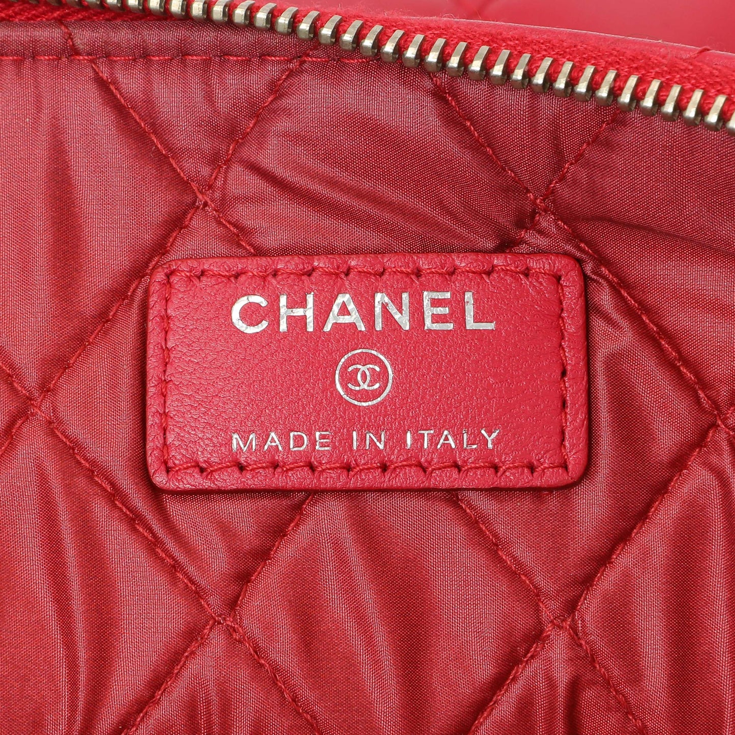 Exclusive Chanel Pink Quilted Lambskin Medium Cosmetic Case — Alternate View 11