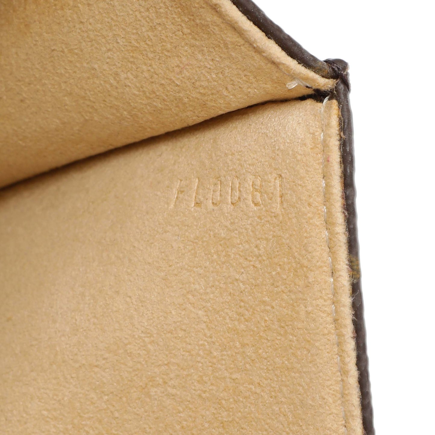 Exclusive Louis Vuitton Monogram Pochette Twin GM — Alternate View 12