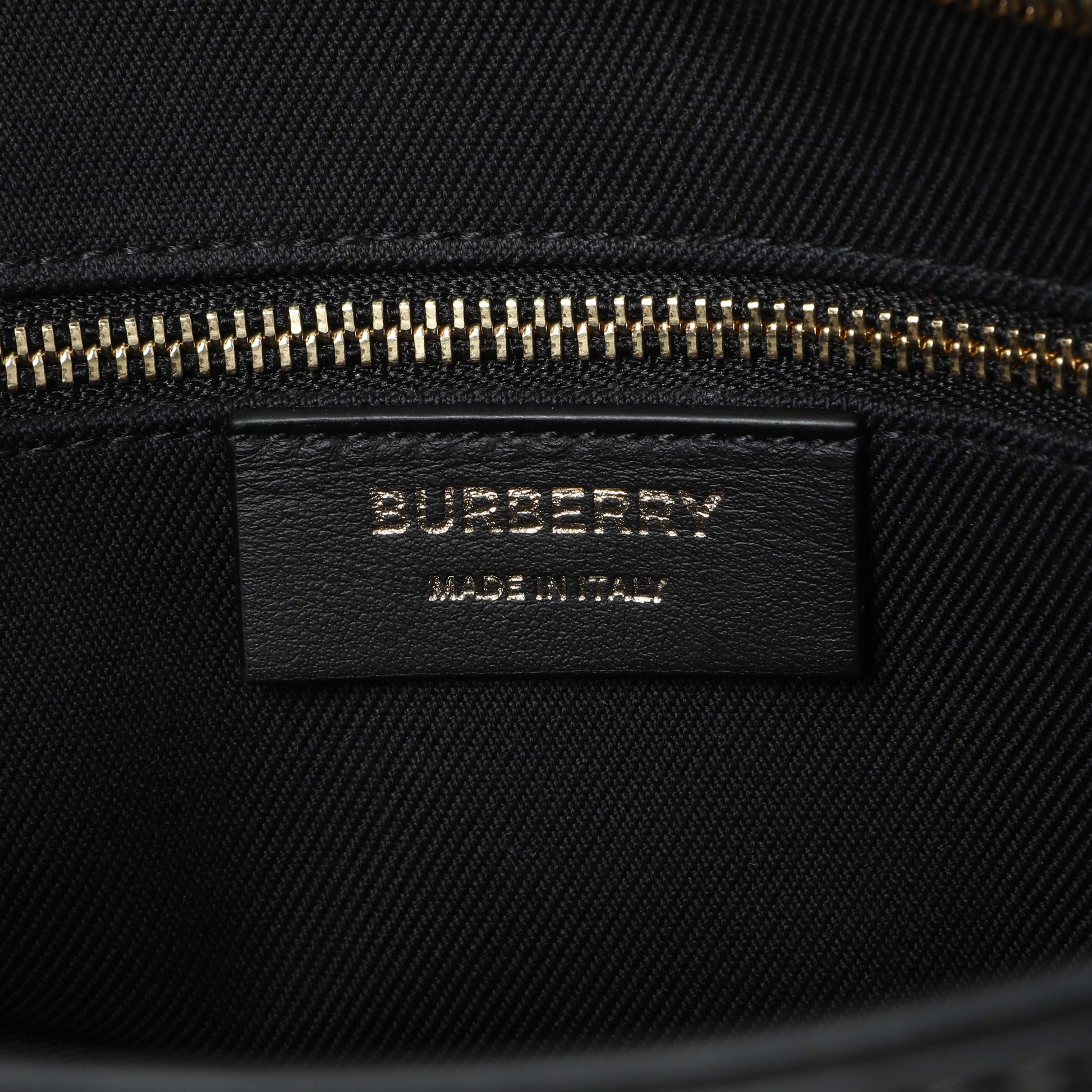 Exclusive Burberry Vintage Black Nova Check Shoulder Bag — Detail View