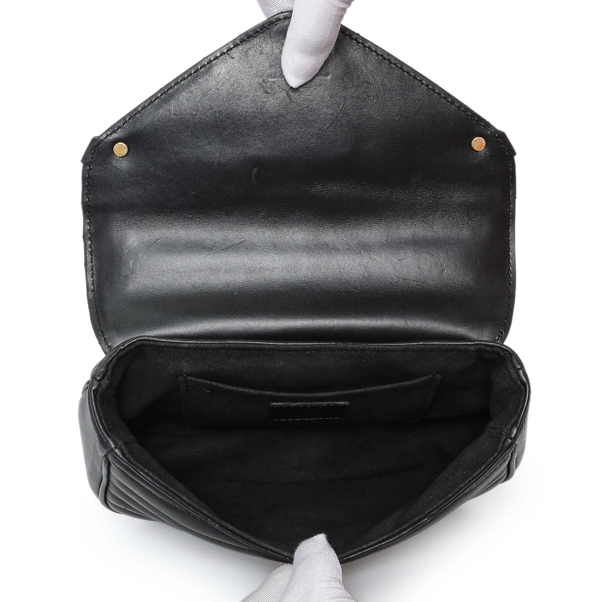 Exclusive Louis Vuitton Black Calfskin New Wave Chain PM — Detail View