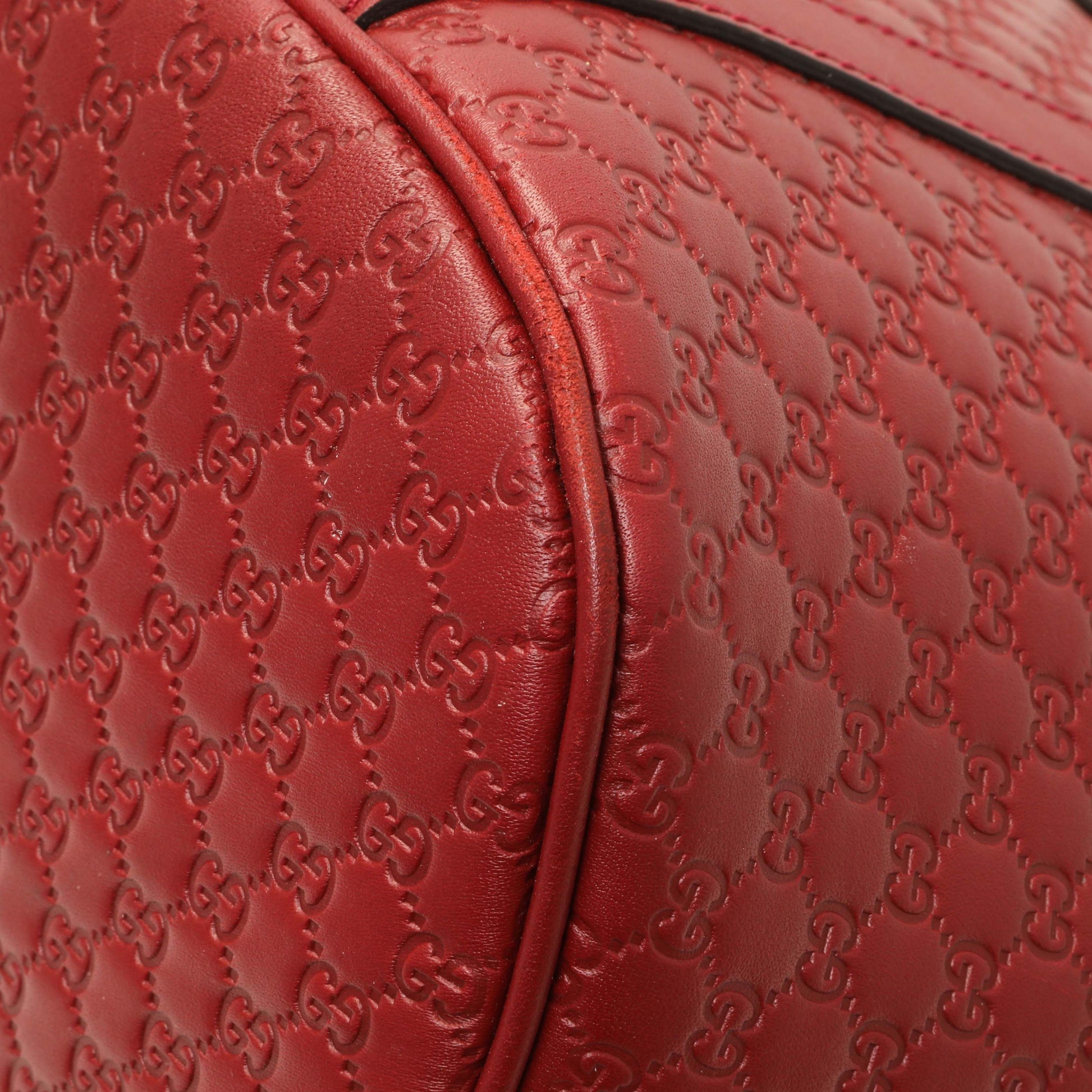 Exclusive Gucci Burgundy Soft Microguccissima Medium Dome Bag — Detail View