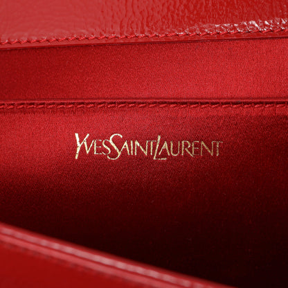 Exclusive Saint Laurent Red Textured Patent Monogram Large Belle De Jour Clutch — Alternate View 11