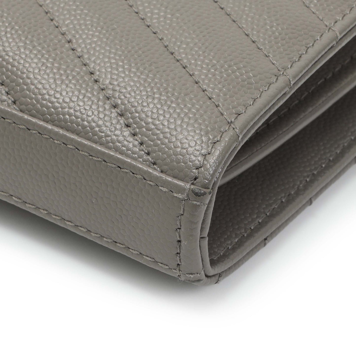 Exclusive Saint Laurent Grey Grain De Poudre Matelasse Chevron Monogram Chain Wallet — Alternate View 7