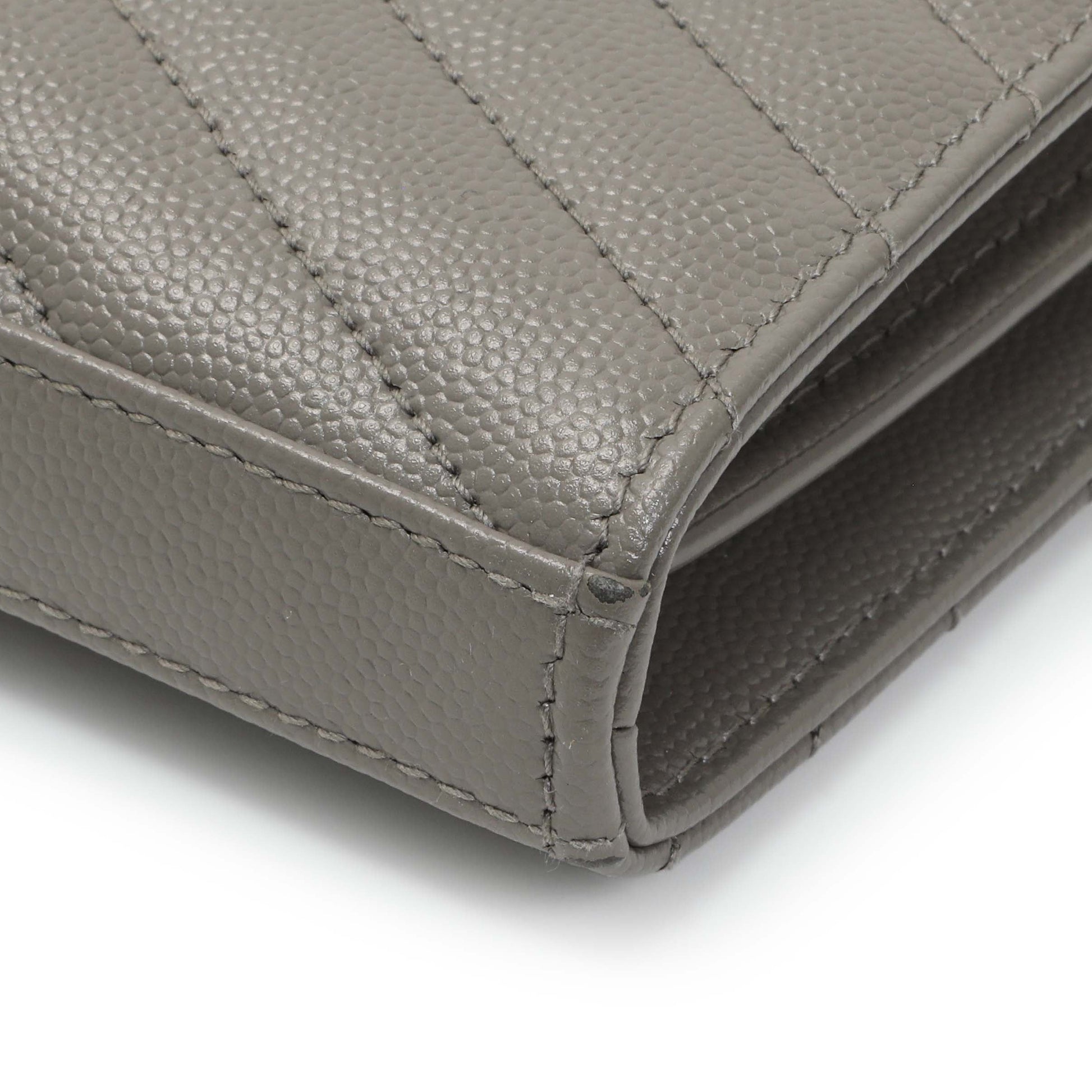 Exclusive Saint Laurent Grey Grain De Poudre Matelasse Chevron Monogram Chain Wallet — Alternate View 7
