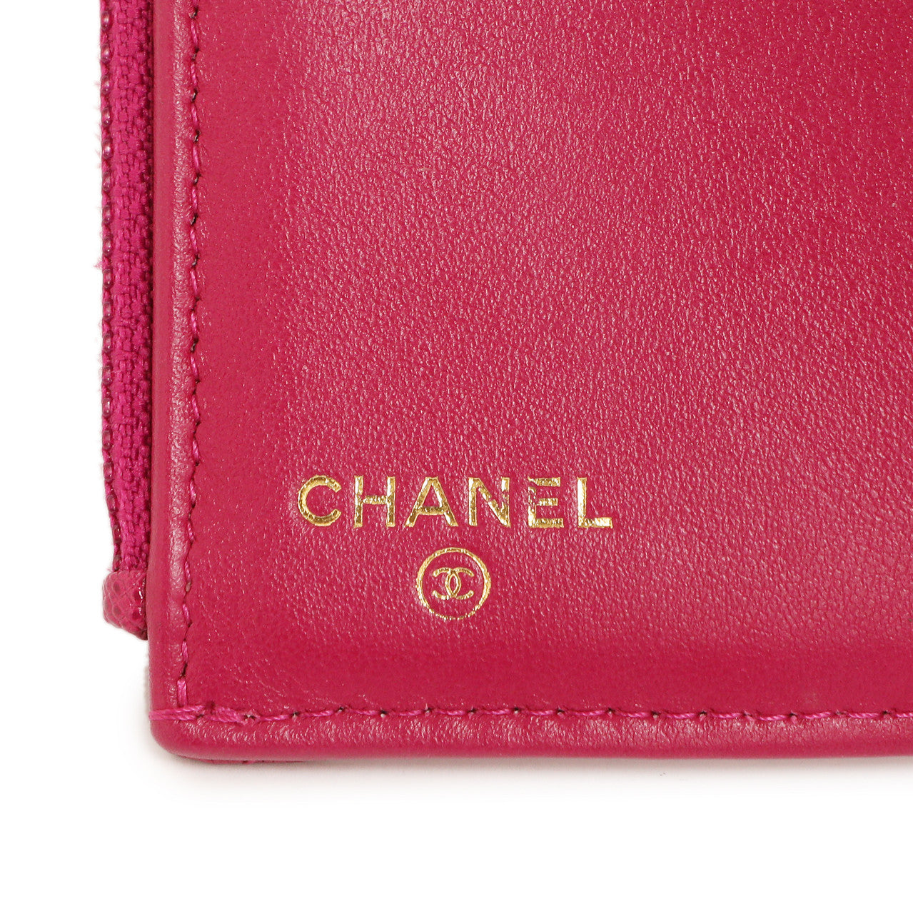 Exclusive Chanel Fuchsia Quilted Caviar Boy Compact Wallet — Alternate View 11
