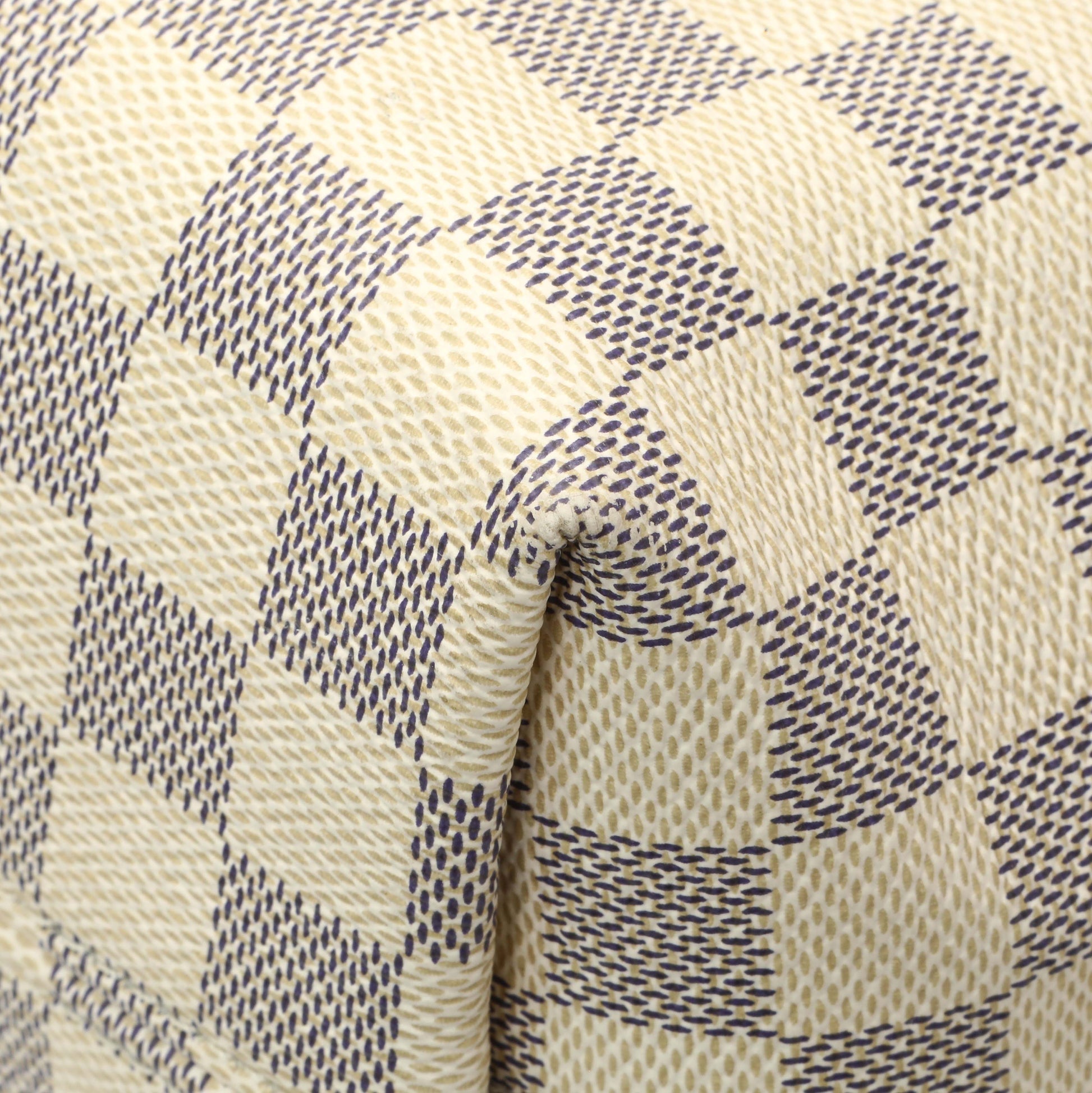 Exclusive Louis Vuitton Damier Azur Graceful PM — Detail View