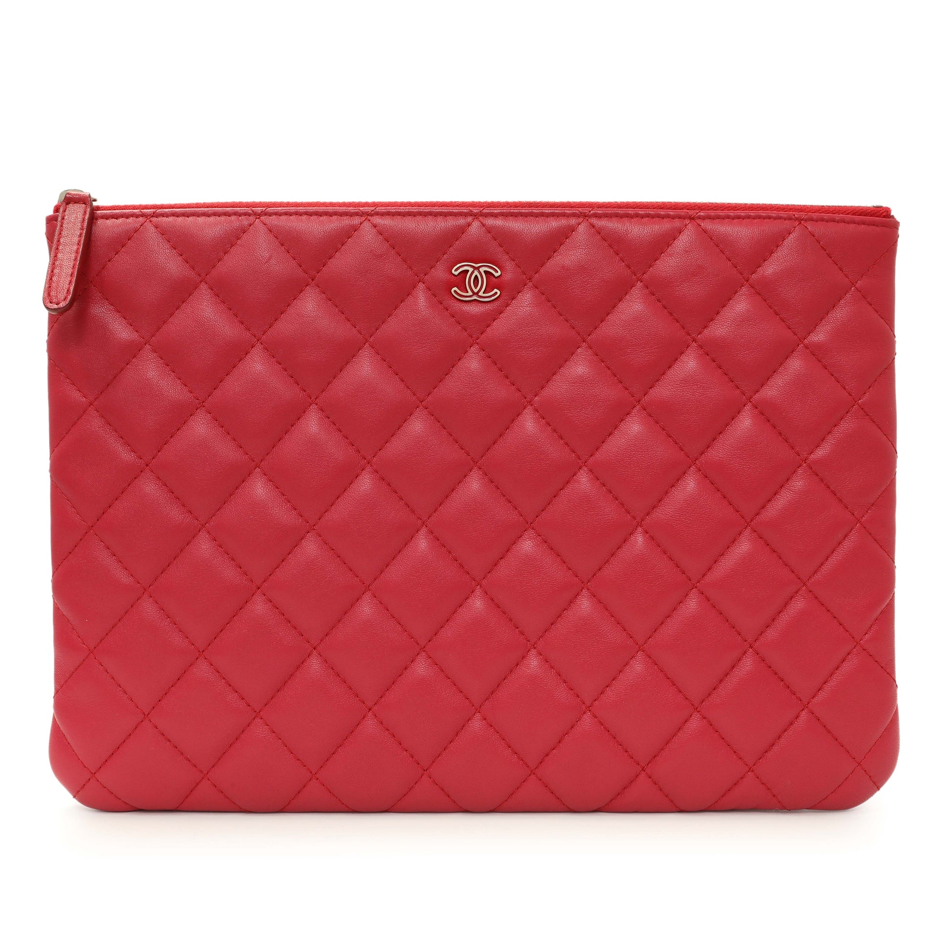 Exclusive Chanel Pink Quilted Lambskin Medium Cosmetic Case — Front View