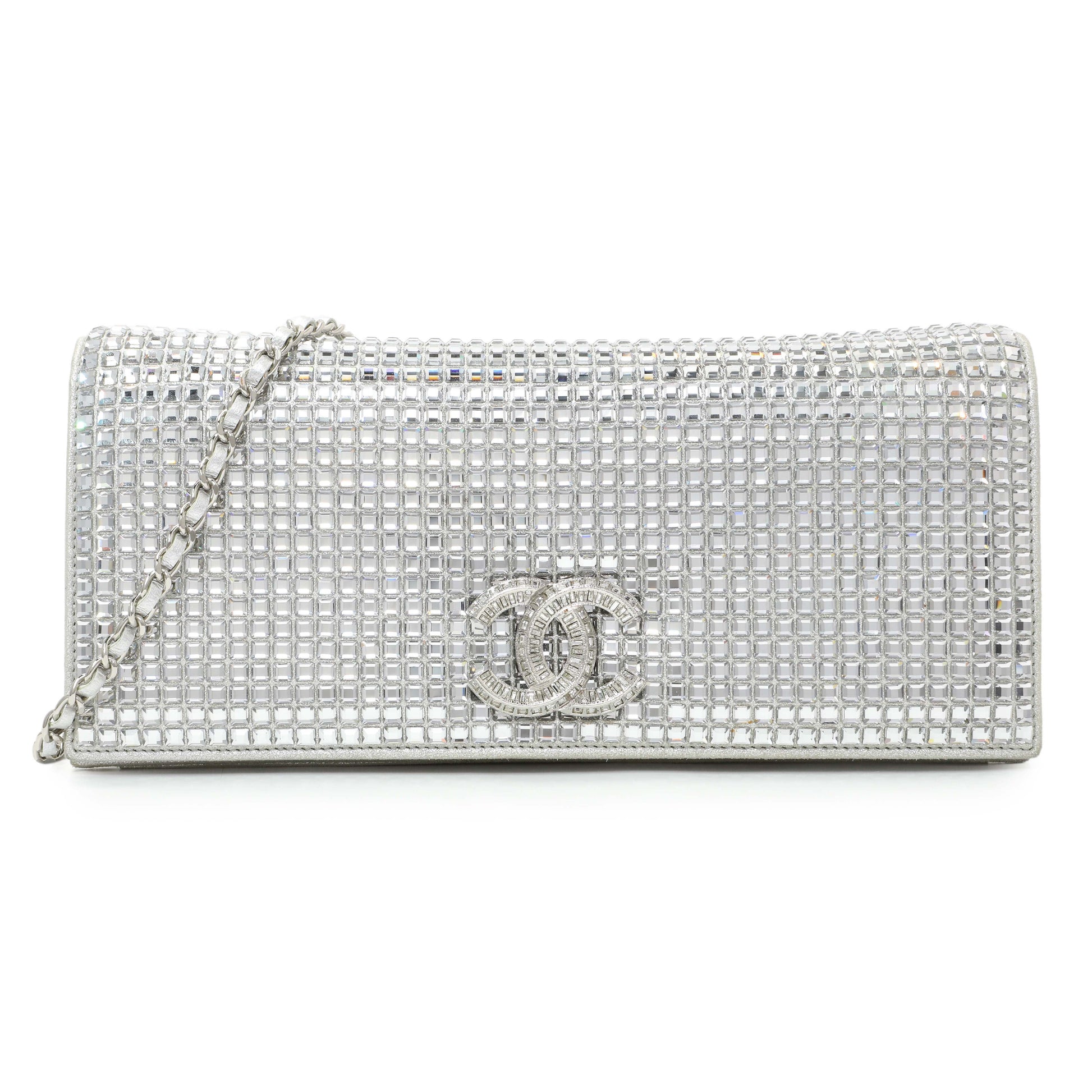 Exclusive Chanel 2015 Cruise Paris-Dubai Strass Crystal East West Clutch — Front View